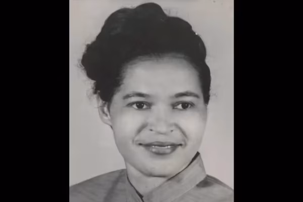 Quote of the day by Rosa Parks: “You must never be fearful about what you are doing when it is right.”