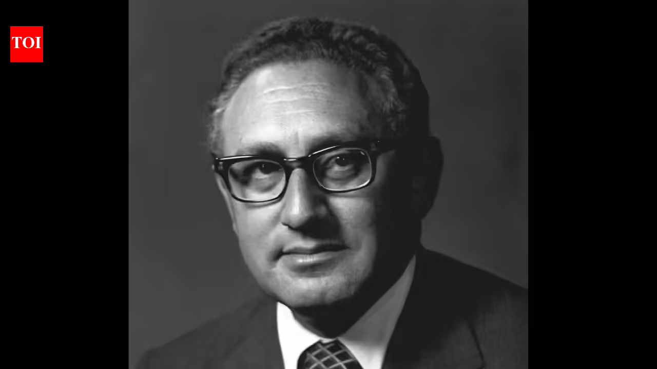 Quote of the day by Henry Kissinger: “Blessed are the people whose leaders can look destiny in the eye without flinching but also without…” | World News