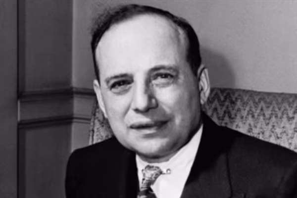 Quote of the day by Benjamin Graham: “But investing isn’t about beating others at their game. It’s about…” – the timeless wisdom of the man who taught Warren Buffett | World News