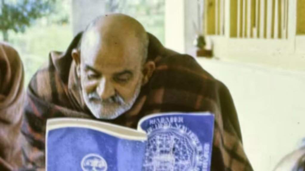 Quote of the day by Neem Karoli Baba: “God will give you everything you need for your spiritual development. Hold on to nothing.”; What Maharaj ji advices on having faith in God and leaving attachment to material possessions