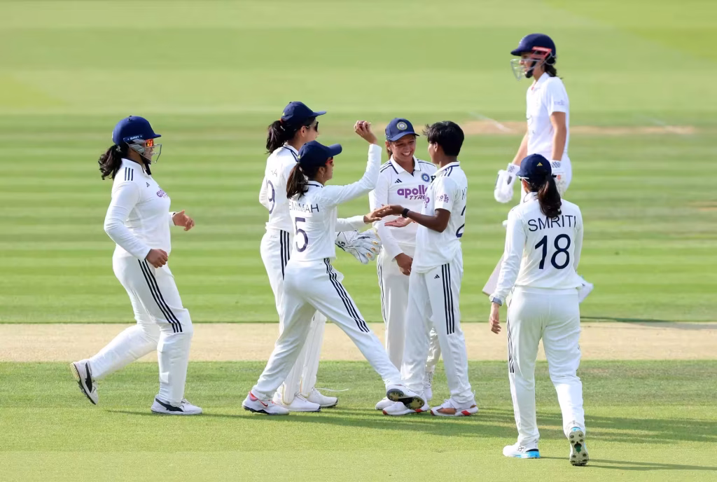 England Women 21/1 in 11.0 Overs