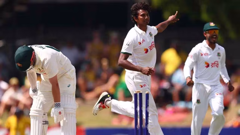 Australia 228/7 in 80.1 Overs