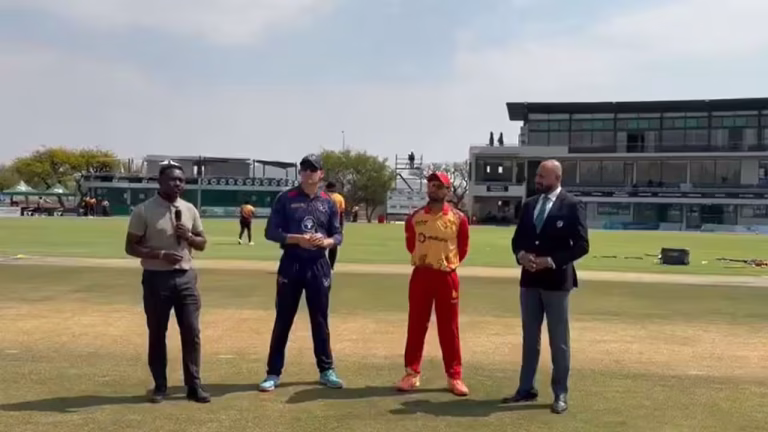 Zimbabwe 66/1 in 6.2 Overs