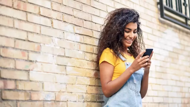 They were texting you every day, then suddenly stopped: 5 possible reasons